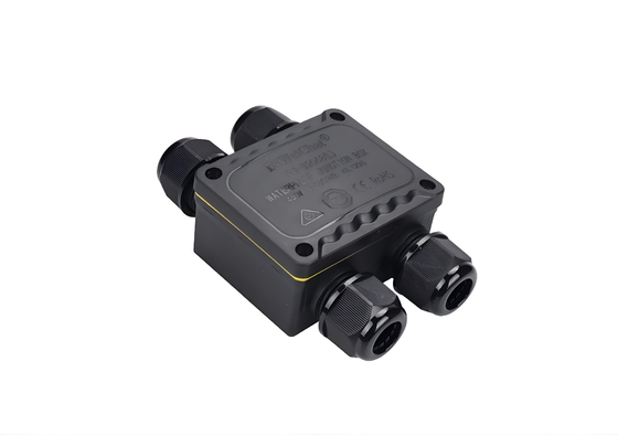 Waterproof Split-Type Junction Box - 1-in 3-out Power Distribution Hub IP68